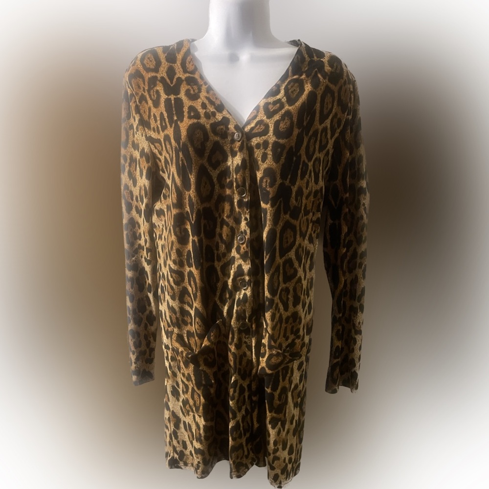 Animal Print Button up blazer Unknown Size will fit M-L